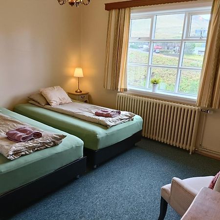 Arsalir Guesthouse Vik B&B ภายนอก รูปภาพ