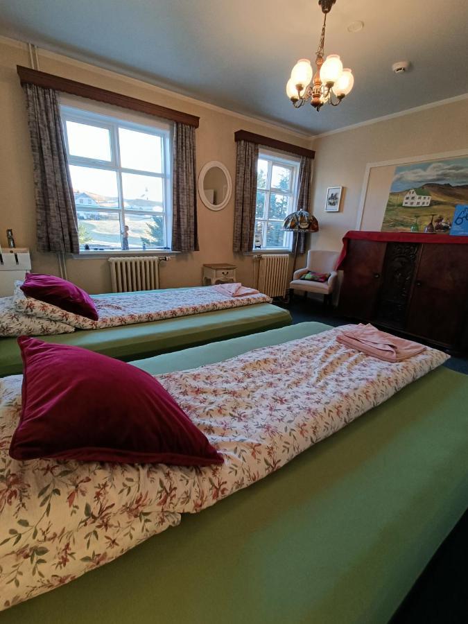 Arsalir Guesthouse Vik B&B ภายนอก รูปภาพ