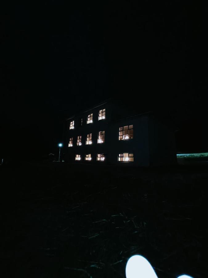Arsalir Guesthouse Vik B&B ภายนอก รูปภาพ