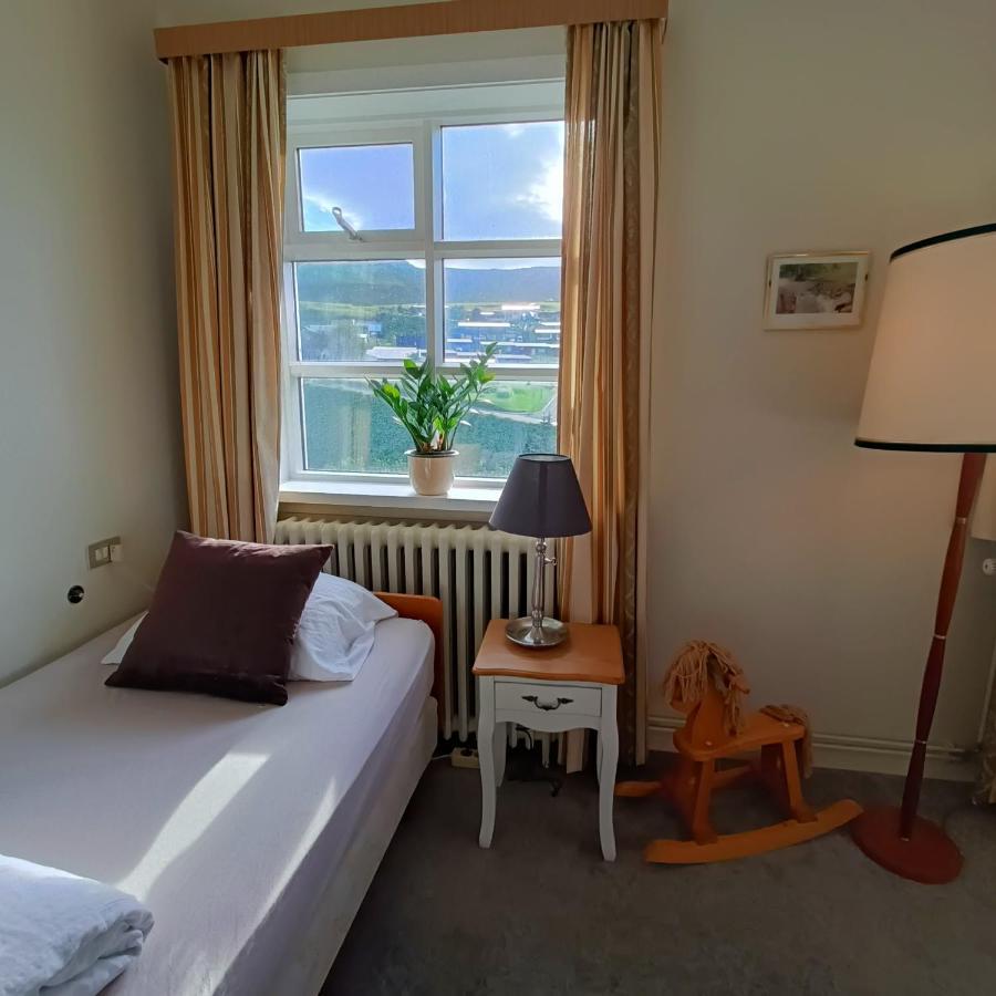 Arsalir Guesthouse Vik B&B ภายนอก รูปภาพ